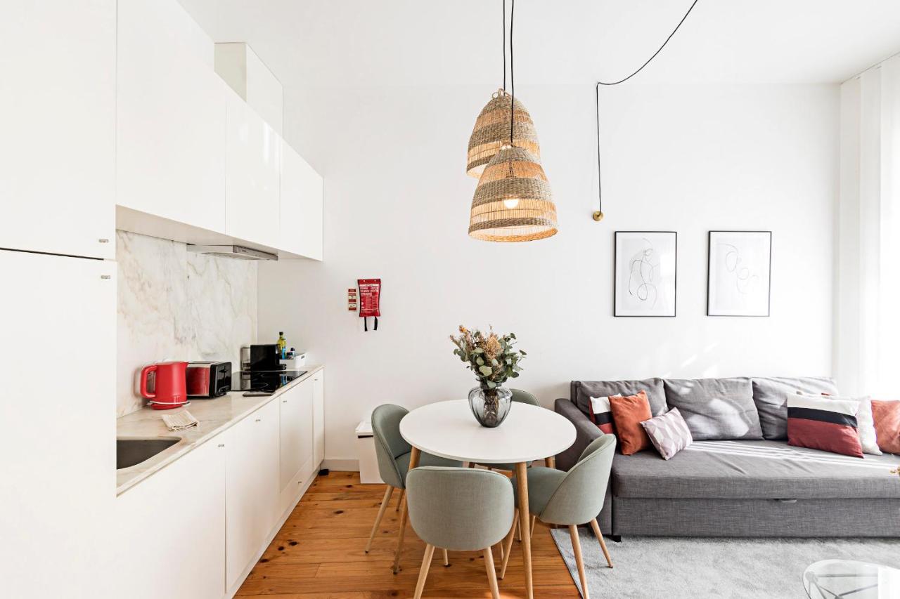 Lovelystay - Cativo Studio Downtown By Metro Station OOporto Exterior foto