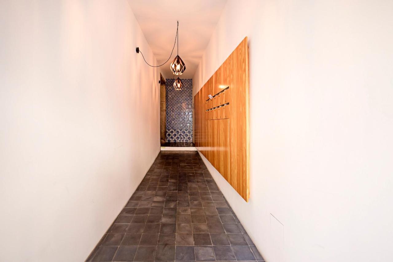 Lovelystay - Cativo Studio Downtown By Metro Station OOporto Exterior foto
