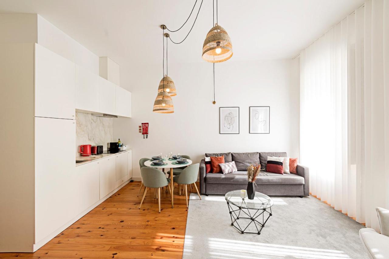 Lovelystay - Cativo Studio Downtown By Metro Station OOporto Exterior foto